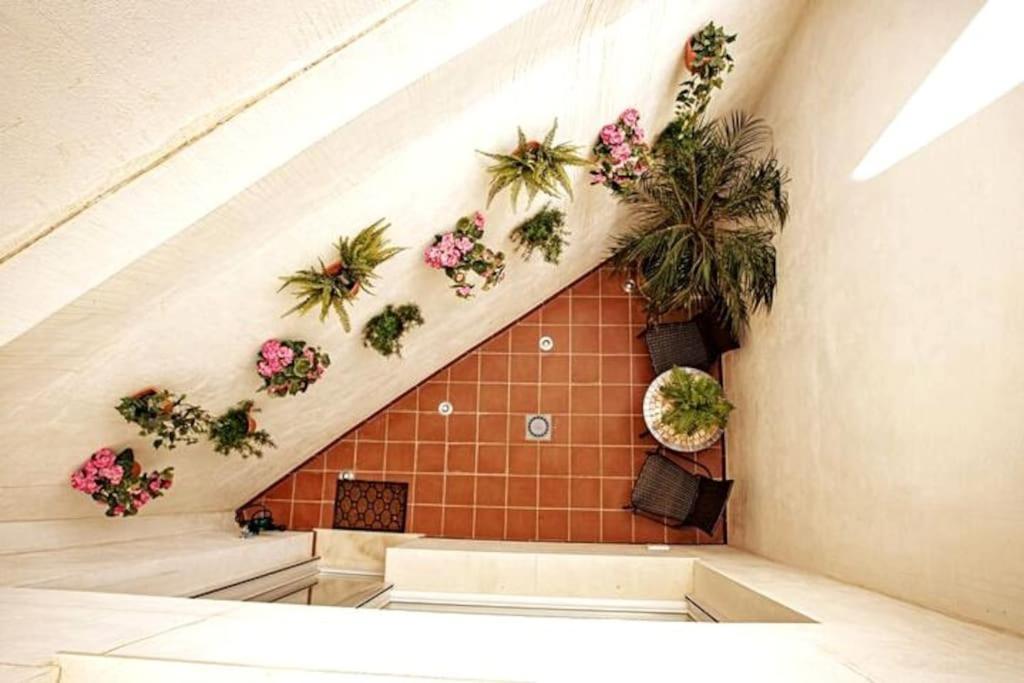 Mini Hotel In The Heart Of Sevilla For Exclusive Usage Esterno foto
