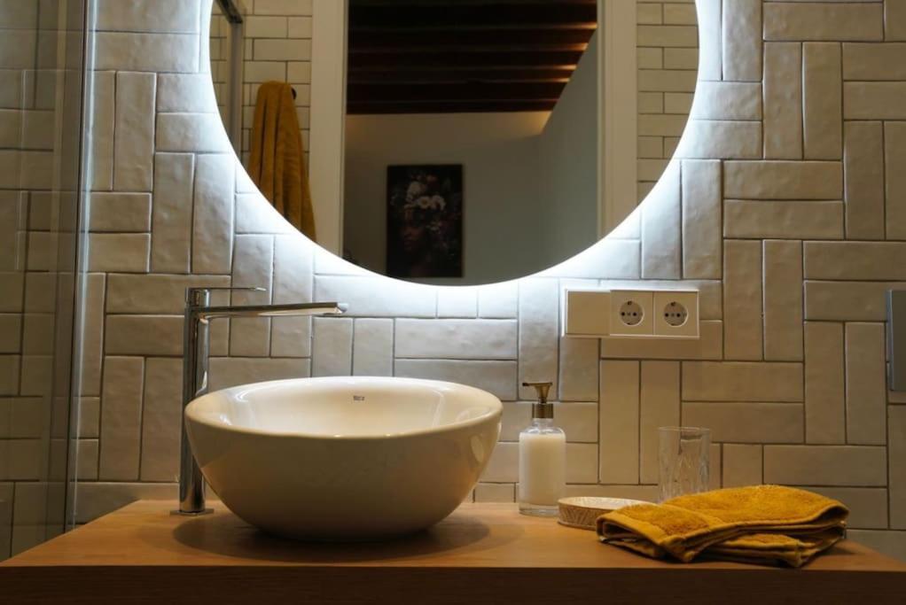 Mini Hotel In The Heart Of Sevilla For Exclusive Usage Esterno foto