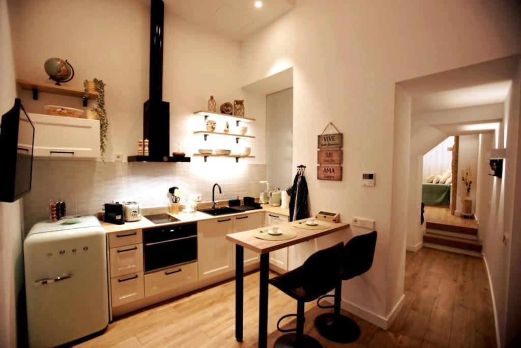Mini Hotel In The Heart Of Sevilla For Exclusive Usage Esterno foto