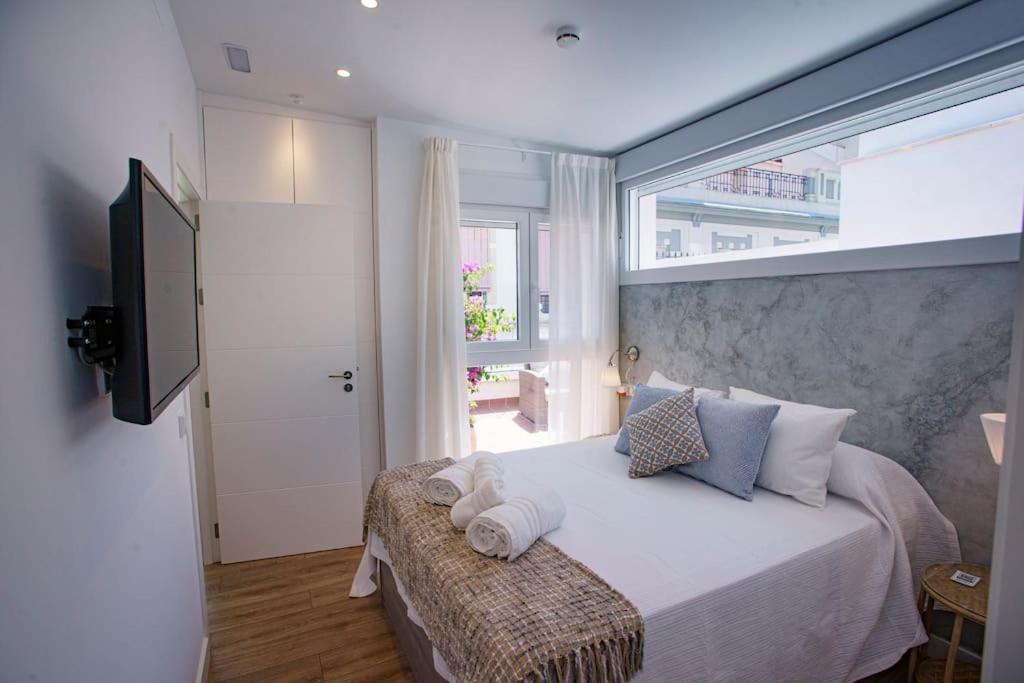 Mini Hotel In The Heart Of Sevilla For Exclusive Usage Esterno foto